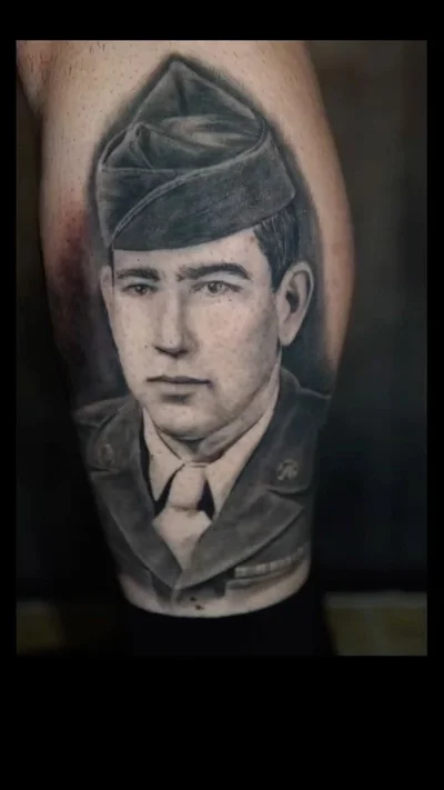 Rolando Betancourt tattoo 022