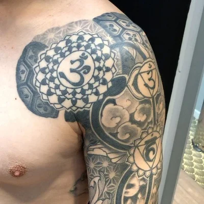 Romain Triptik tattoo 019