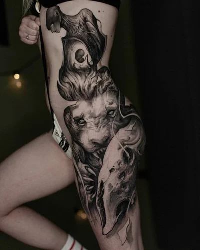 Roman Hide tattoo 026