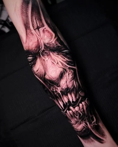 Roman Hide tattoo 038