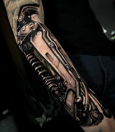 Roman Hide tattoo 041