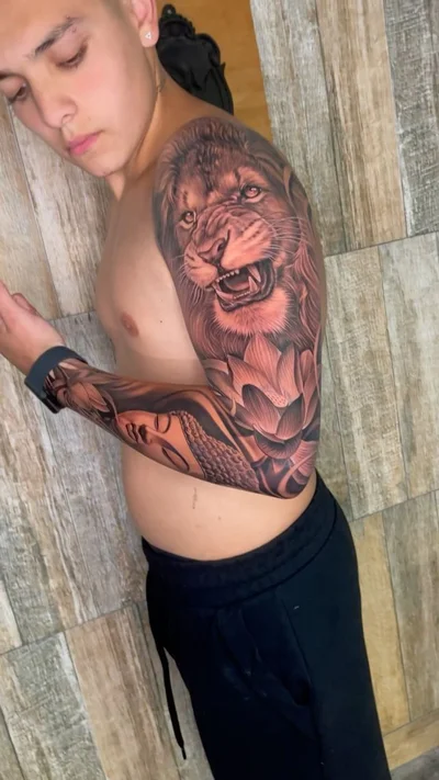 Ronald Ladino tattoo 038