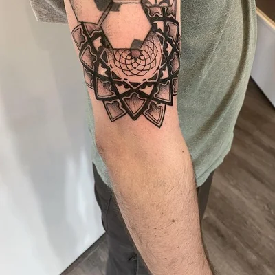 Ronin Tattoo and Gallery tattoo 019