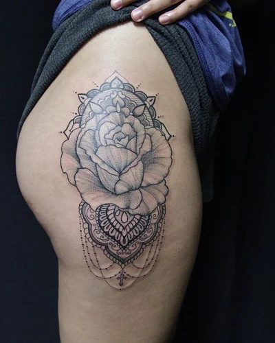 Rosaland tattoo 044
