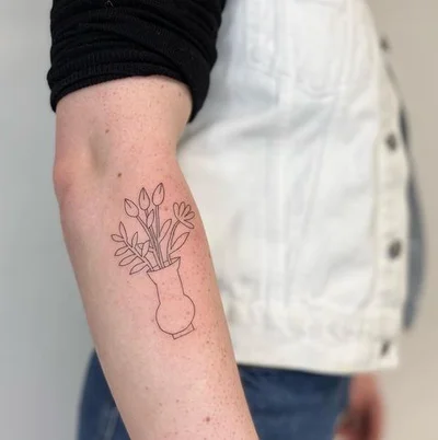 Rosa Viktoria Ahlers tattoo 041