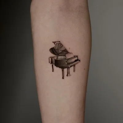 Rose'a'Line Tattoo tattoo 047