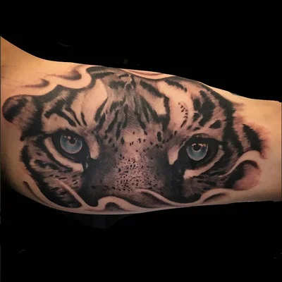 Wesley Garvick tattoo 012