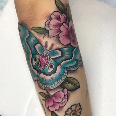 Rose & Crown Tattoos tattoo 019