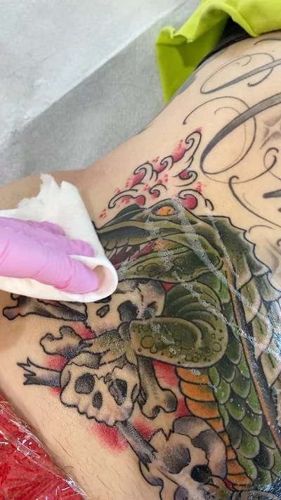 Rose & Crown Tattoos tattoo 042