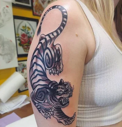 @roseofnomansland tattoo 022