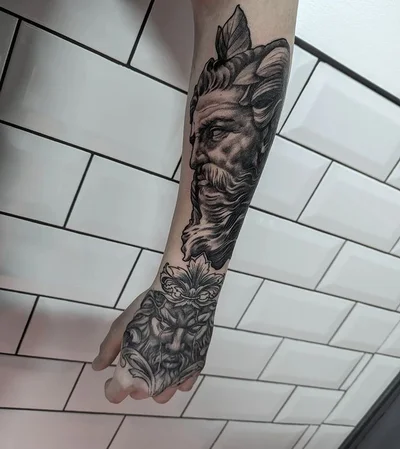 Rose Price tattoo 021