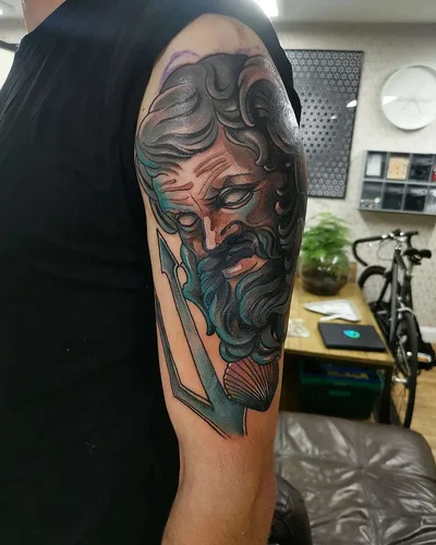 Rose Price tattoo 034