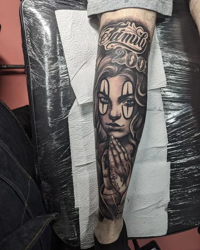 Rose Price tattoo 047