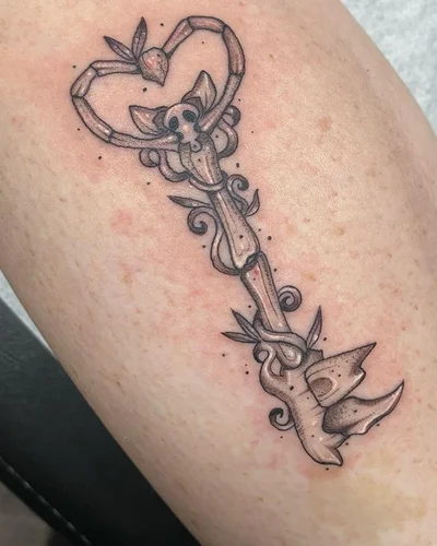 Rose Red tattoo 034