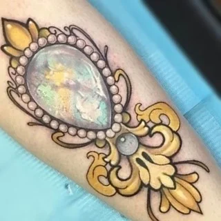 Rose Red tattoo 041