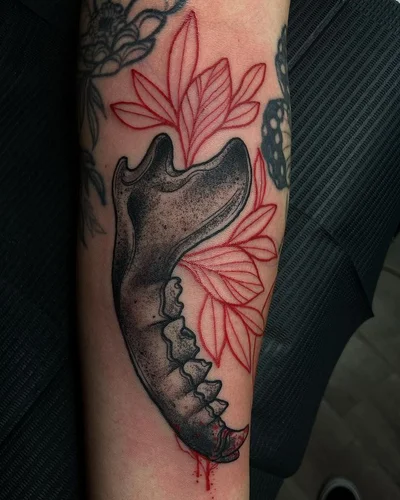 Nina Rouillet-Thrun tattoo 008