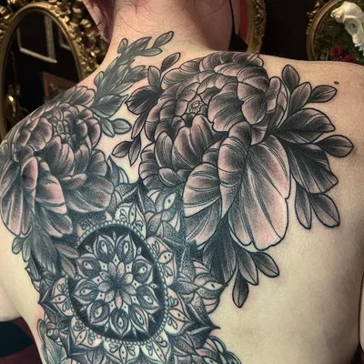 Nina Rouillet-Thrun tattoo 036