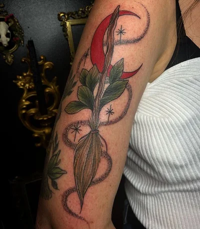 Nina Rouillet-Thrun tattoo 037