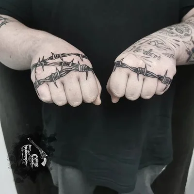 Route Lisbon Tattoo Shop tattoo 008