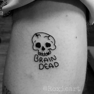 Roxie tattoo 017