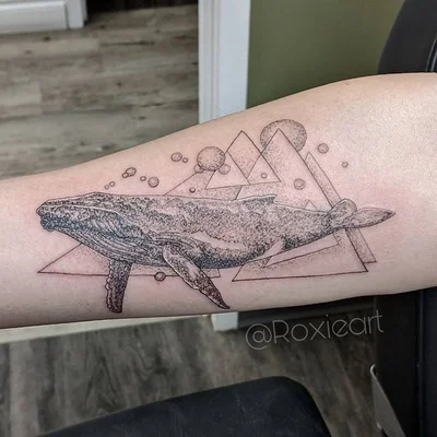 Roxie tattoo 025