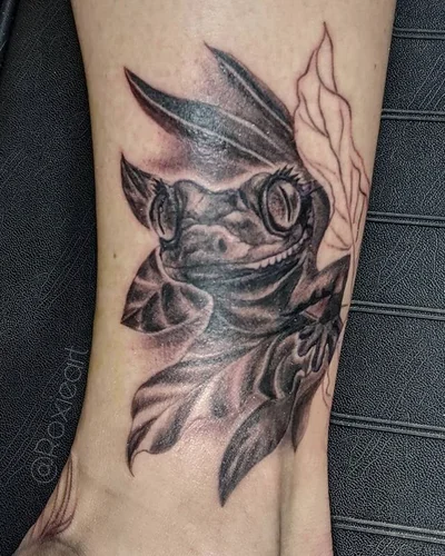 Roxie tattoo 041
