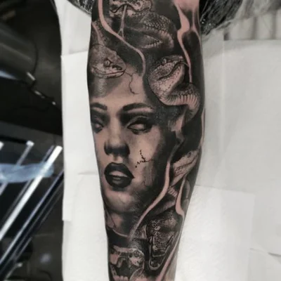 Rox tattoo 040