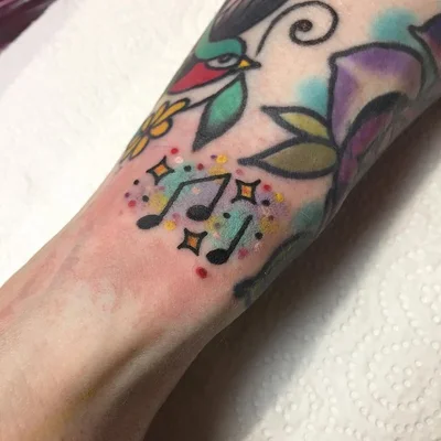 Roxy Ryder tattoo 019