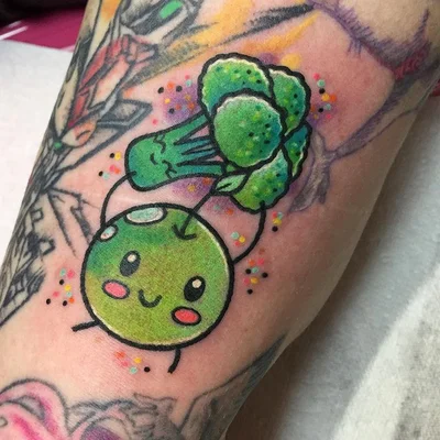 Roxy Ryder tattoo 028