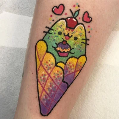 Roxy Ryder tattoo 037