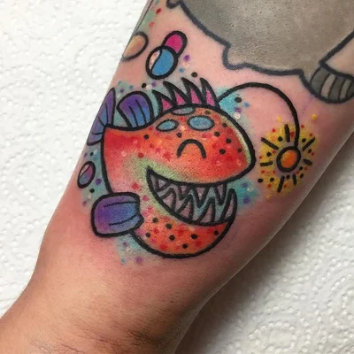 Roxy Ryder tattoo 049