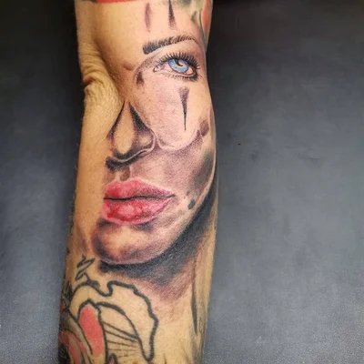 Royal Roxx Siegburg tattoo 040