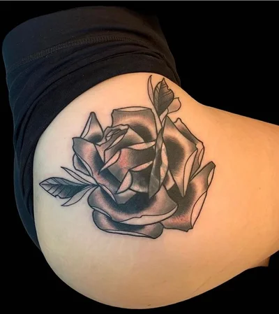 Royal Heritage Tattoo&Piercing tattoo 015