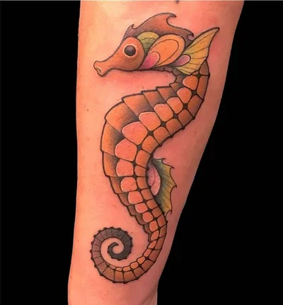 Royal Heritage Tattoo&Piercing tattoo 044