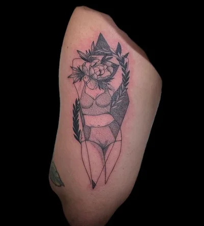 Royal Heritage Tattoo&Piercing tattoo 047