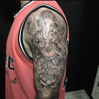 Royal Tattoo tattoo 010