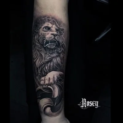 Mia M tattoo 007