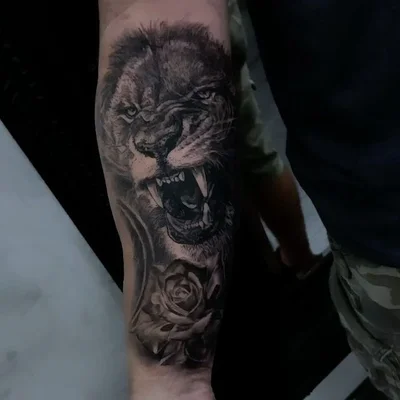 Mia M tattoo 033