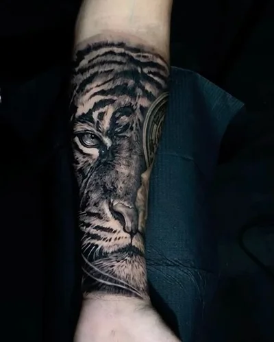 Mia M tattoo 040