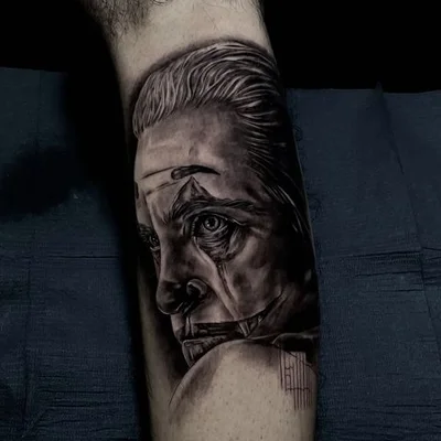Mia M tattoo 041