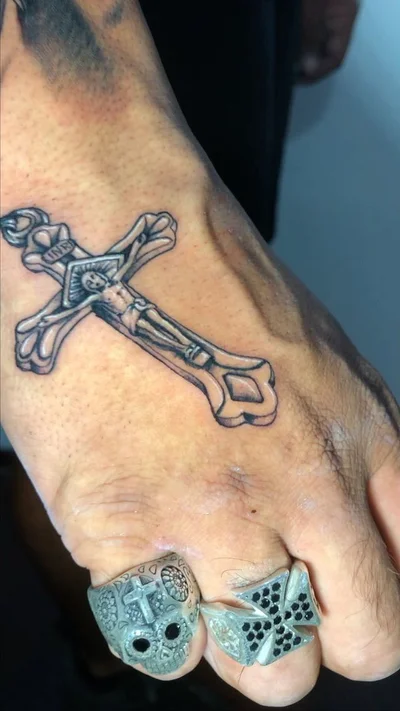 Regis Pinheiro tattoo 021