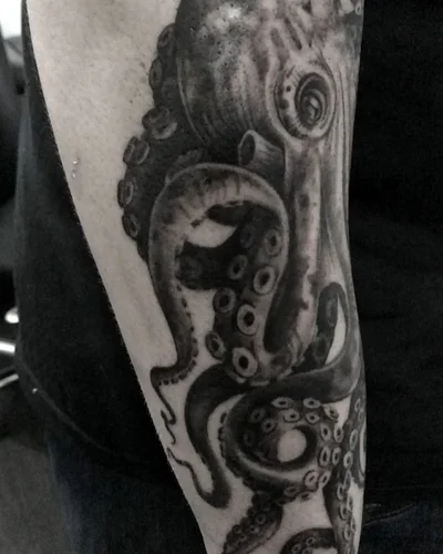 Remy Nurse tattoo 040