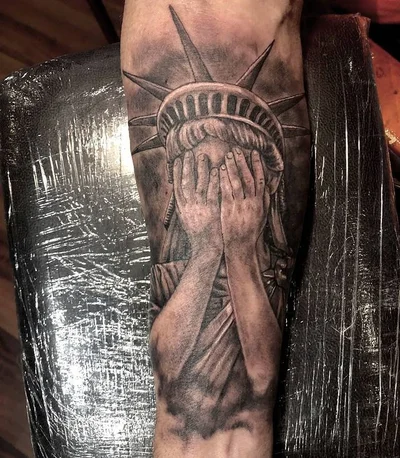 Renaissance Studios tattoo 043