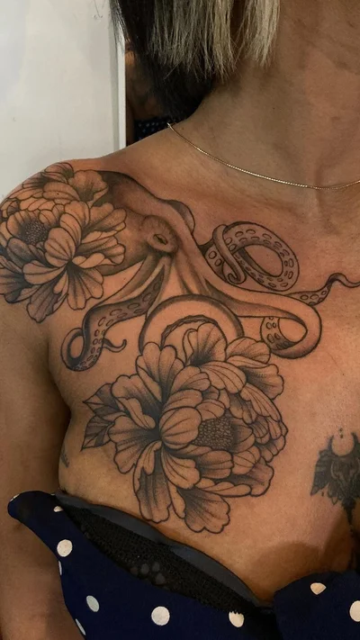 Ruby Herrera tattoo 016