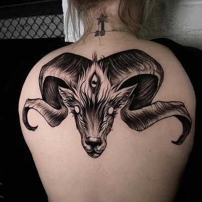 Julia Shikari tattoo 016