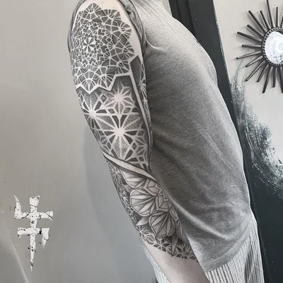 Rurik Seven tattoo 008