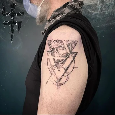 Rurik Seven tattoo 010