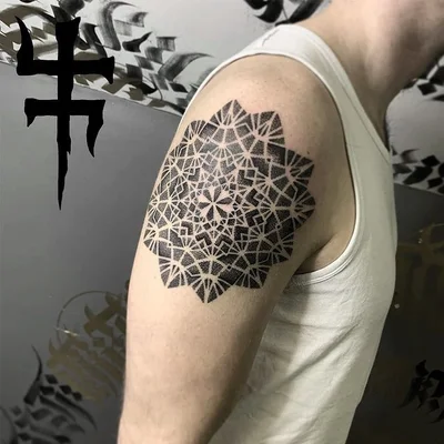Rurik Seven tattoo 018