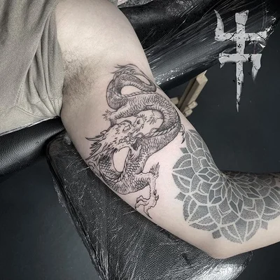 Rurik Seven tattoo 041