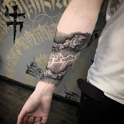 Rurik Seven tattoo 043